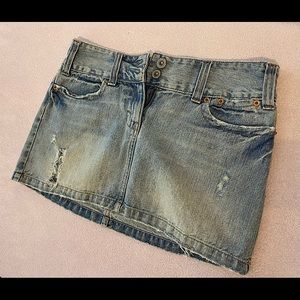 VIntage 90s mini skirt